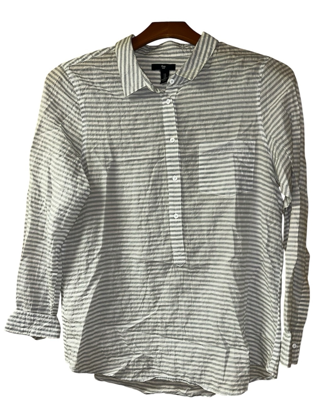 GAP White and Gray Striped Women's Button-Down Shirt